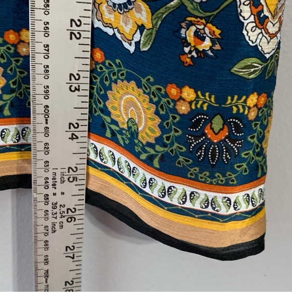 Ann Taylor Factory beautiful satin teal floral blouse.‎ Size M - Picture 8 of 8